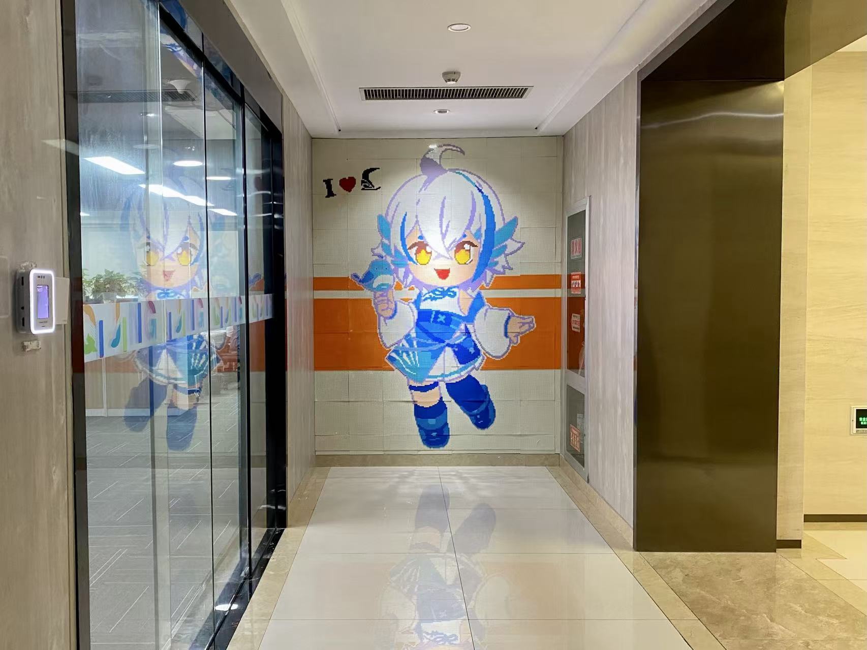 中游网办公室电梯厅的角色壁画